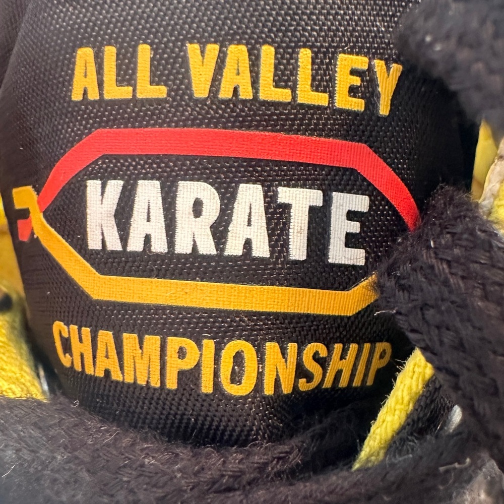 VANS X Cobra Kai Dojo Karate Kid Old Skool Sneakers Mens 4 Women’s 5.5 - Picture 7 of 10